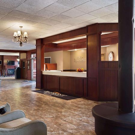 Baymont By Wyndham Mandan Bismarck Area Hotel Bagian luar foto