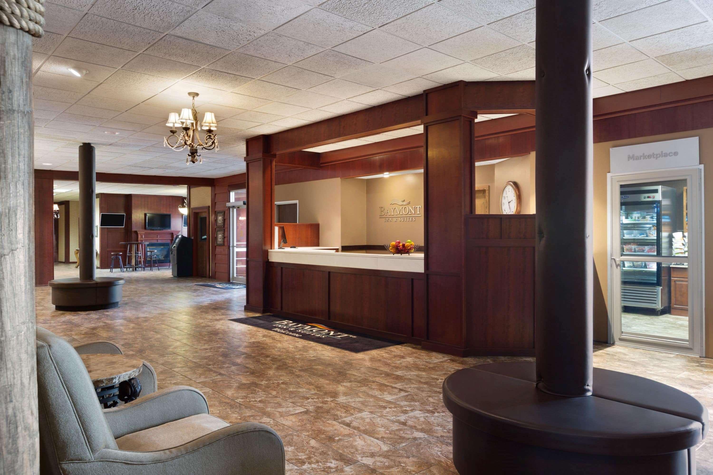 Baymont By Wyndham Mandan Bismarck Area Hotel Bagian luar foto
