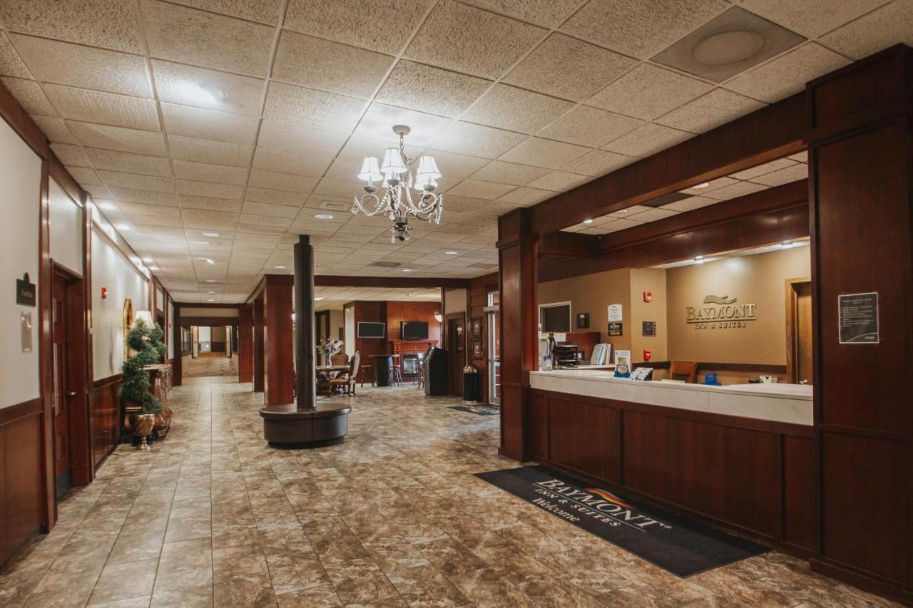 Baymont By Wyndham Mandan Bismarck Area Hotel Bagian luar foto